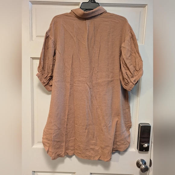 NWT women's oversized medium button down brown hi low tunic top - Picture 2 of 6